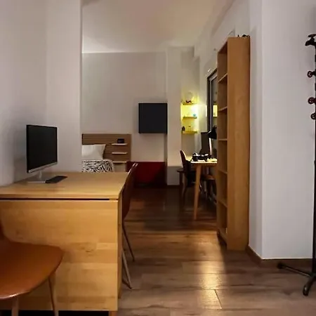 アパート Modern Bright Cozy Top-floor & Terrace.